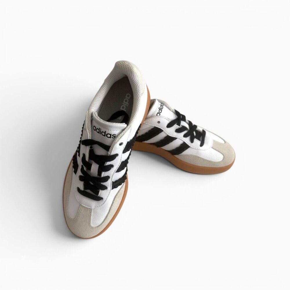 ADIDAS Women's Trainers Barreda, NEW! Size US8